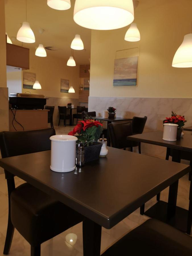 Ch-Hotel Luka Budget เวียนนา ภายนอก รูปภาพ